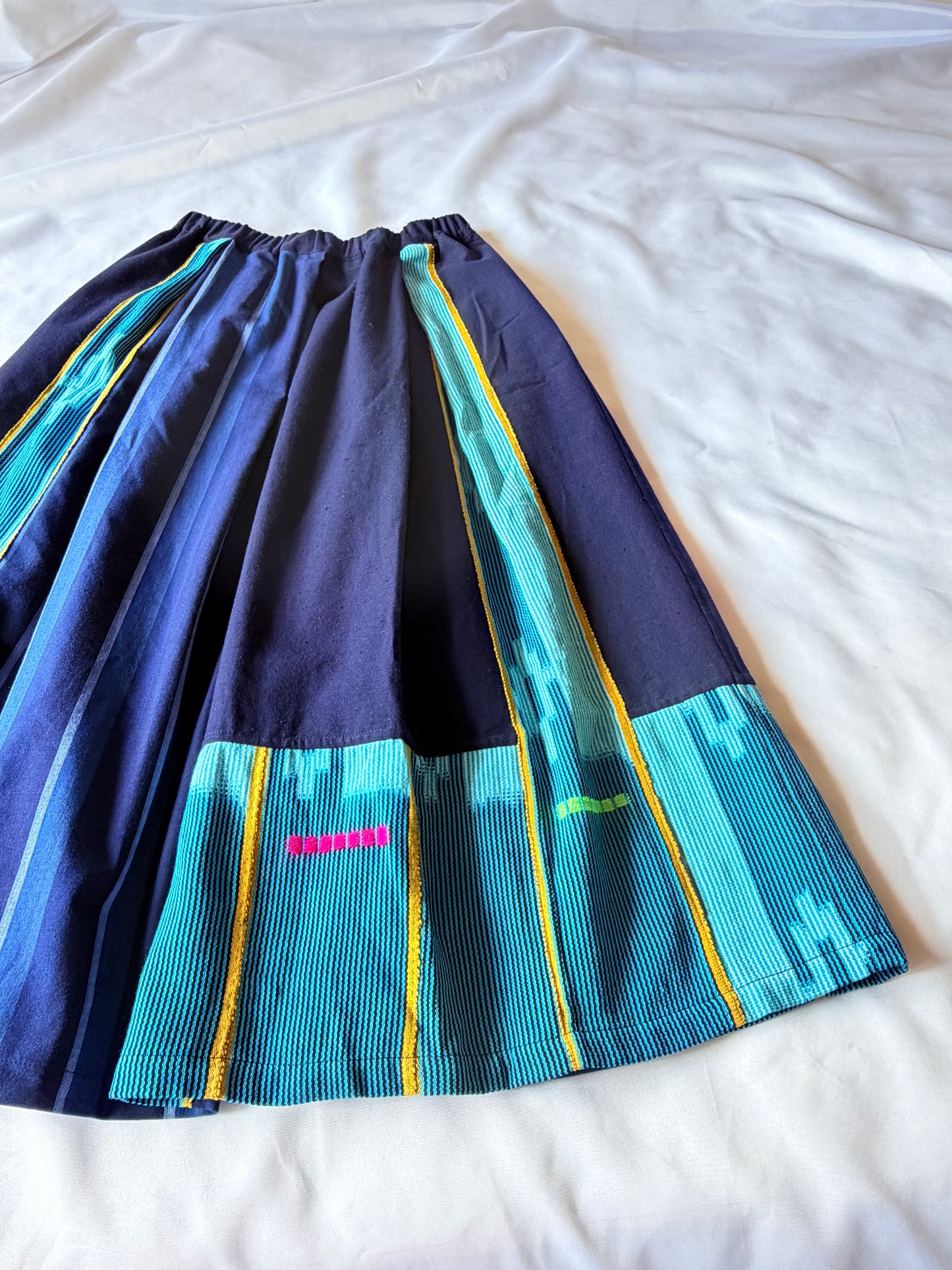 －光あそび（ミントブルー）　丈83㎝－縞ひとえ  西アフリカ バウレ族の藍染布 × 久留米絣のスカート