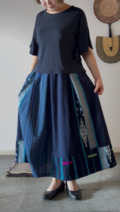 －水面みなも（ライトブルー）－縞ひとえ  西アフリカ バウレ族の藍染布 × 久留米絣のスカート